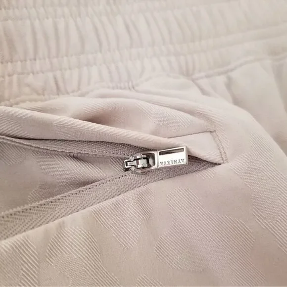 Athleta Brooklyn Textured Jogger in Cream Size 18 - Picture 13 of 16